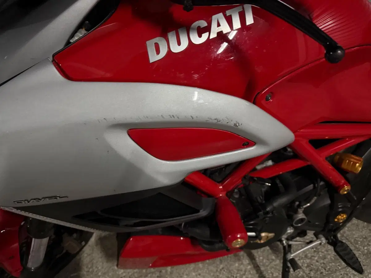 Ducati Diavel 1200 (2010 - 13) (7)
