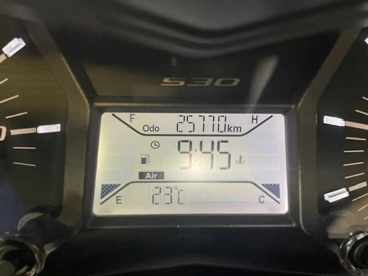 Yamaha T-Max 530 Bronze Max ABS (2014) (5)