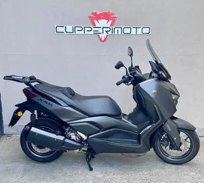 Yamaha X-Max 300 (2021 - 24) usata