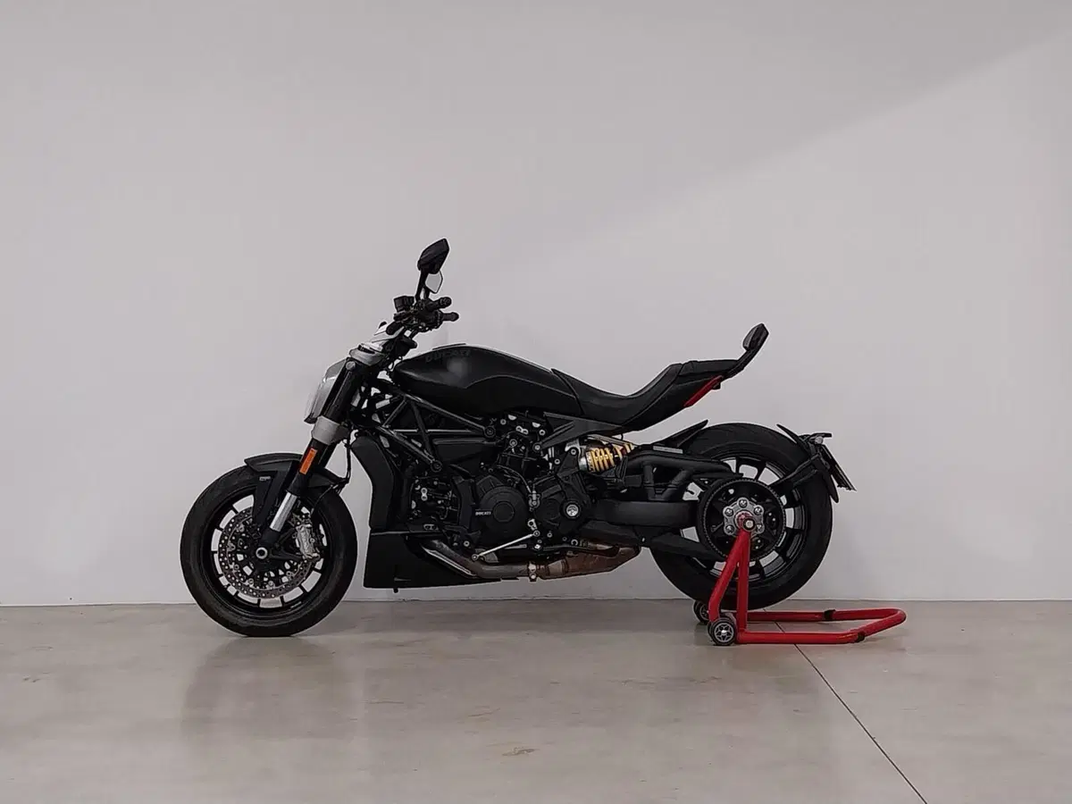 Ducati XDiavel 1262 Nera (2022 - 23) (3)