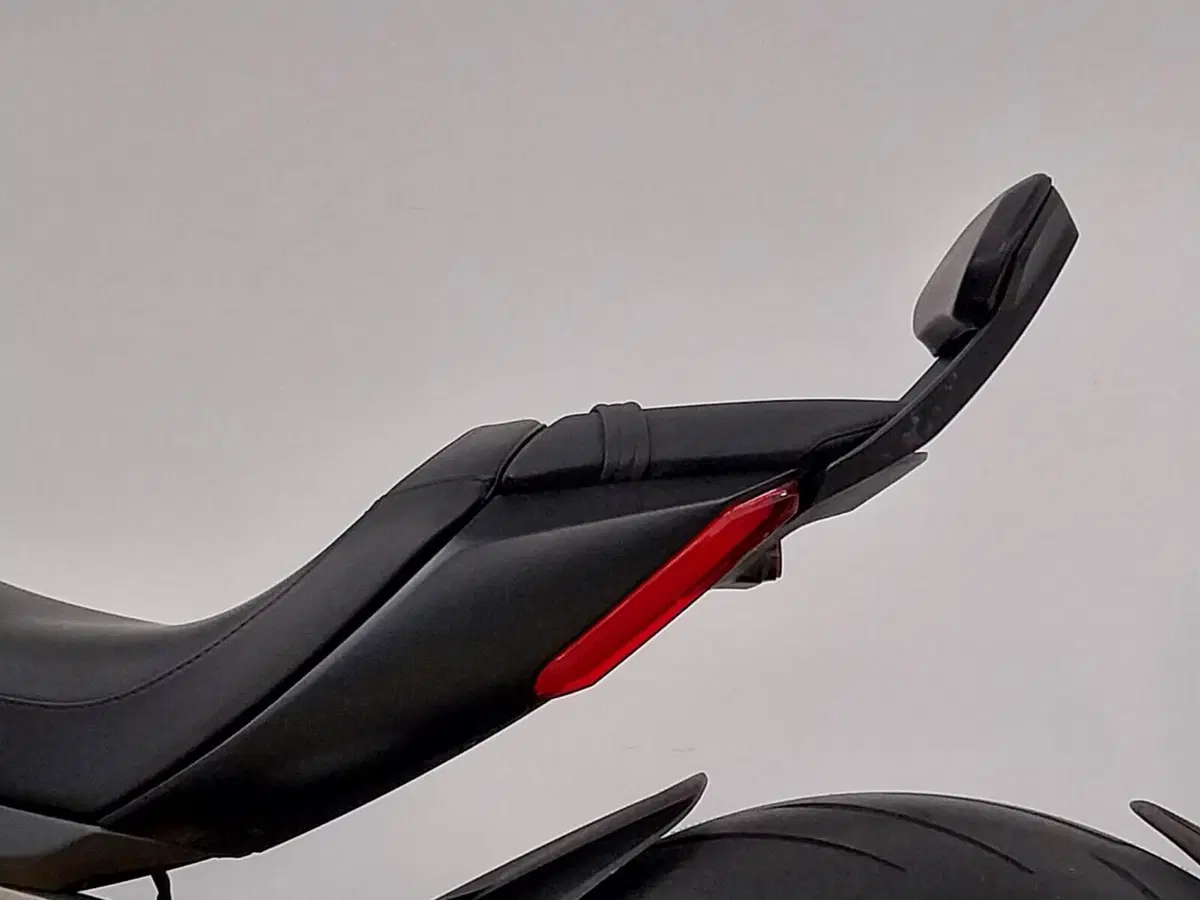 Ducati XDiavel 1262 Nera (2022 - 23) (9)