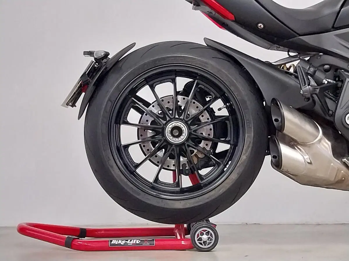 Ducati XDiavel 1262 Nera (2022 - 23) (10)