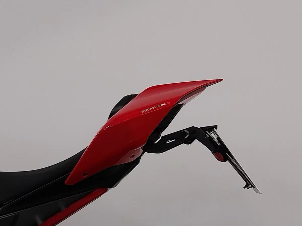 Ducati Panigale V4 S 1100 (2018 - 19) (9)