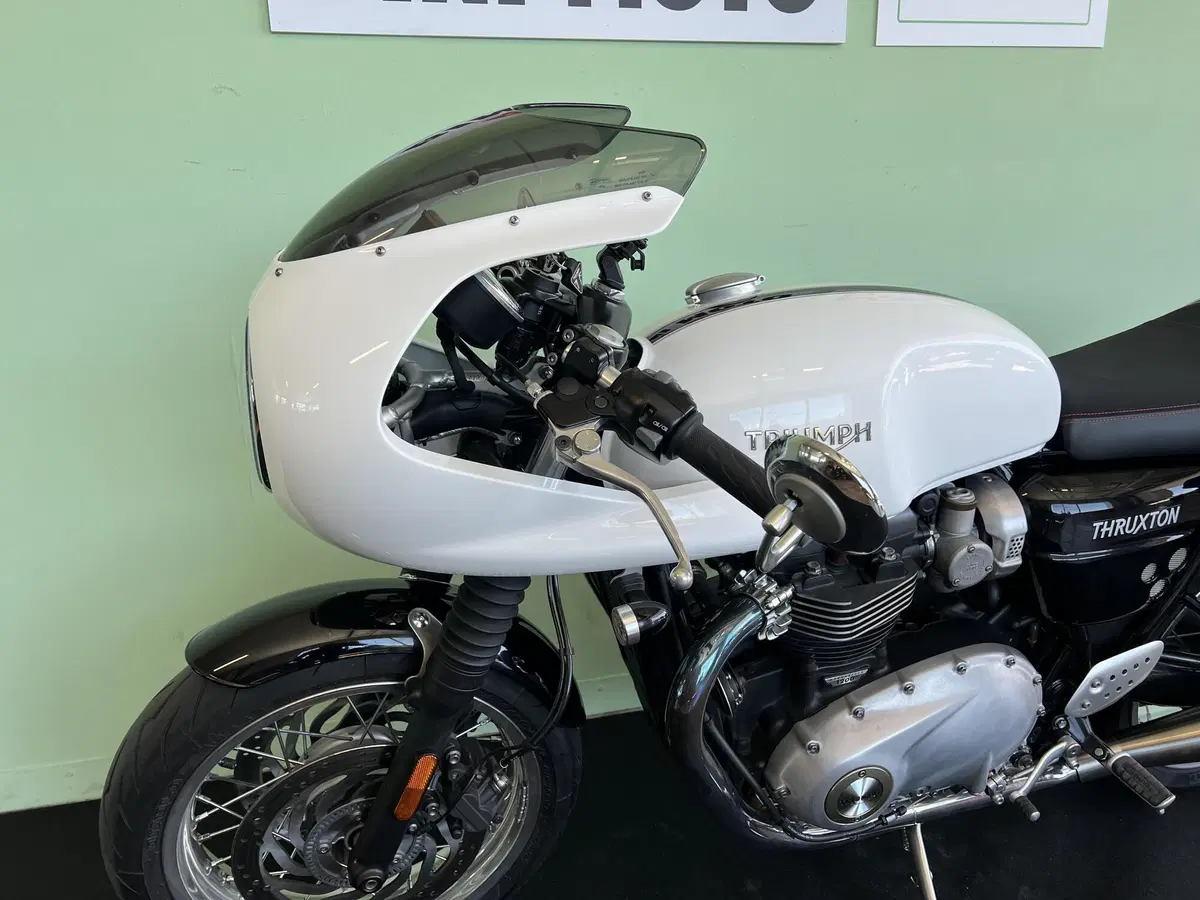 Triumph Thruxton 1200 (2017 - 20) (16)