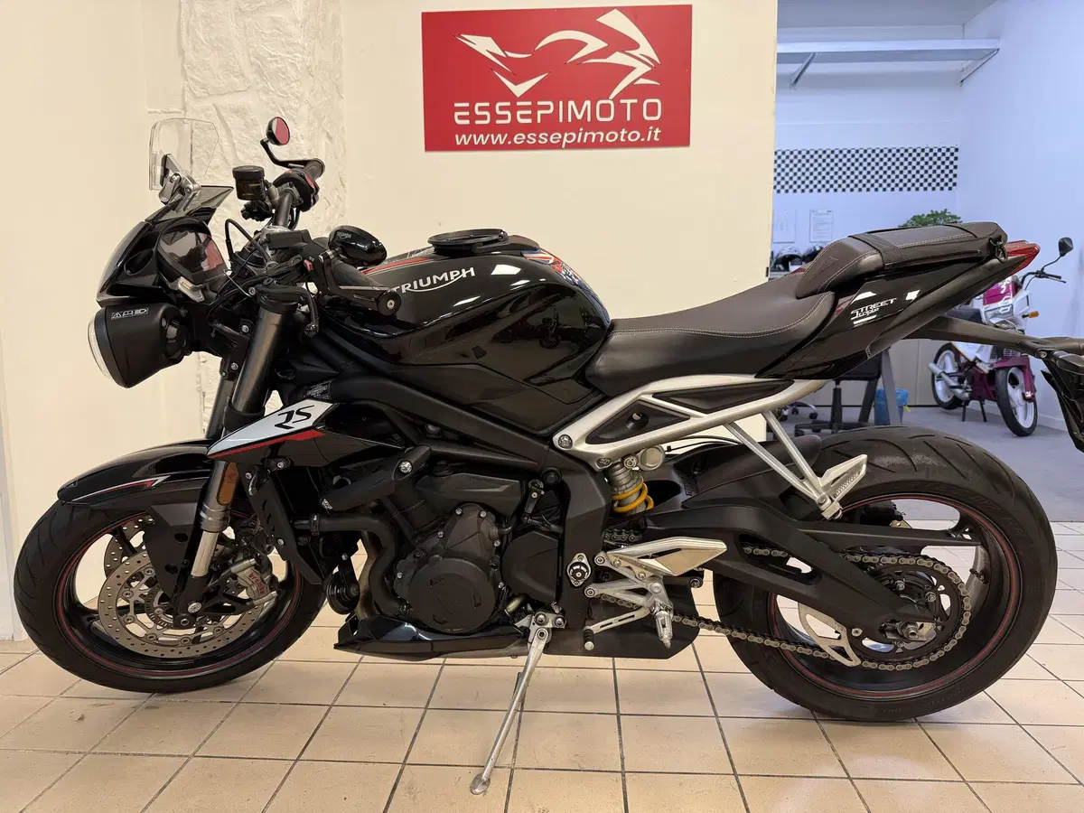 Triumph Street Triple RS (2017 - 19) (2)
