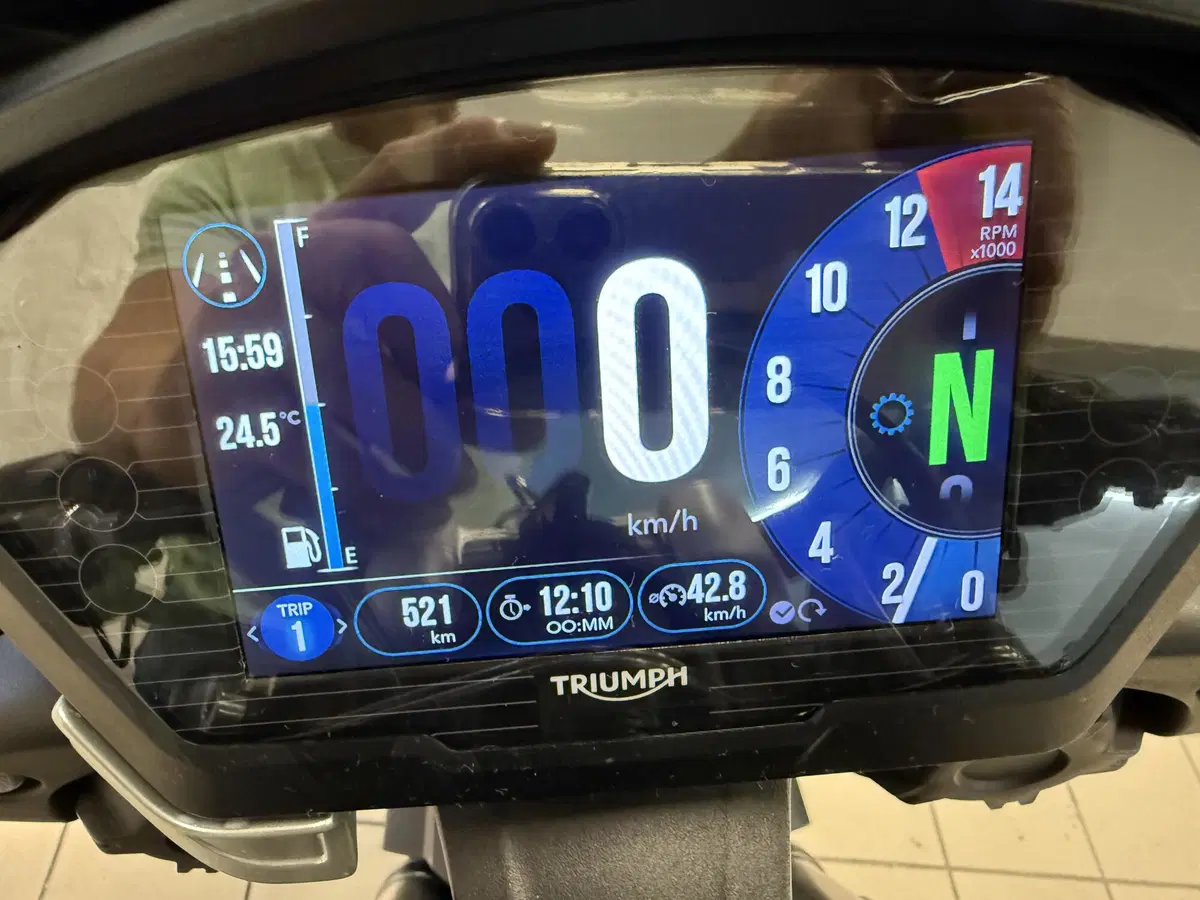 Triumph Street Triple RS (2017 - 19) (5)