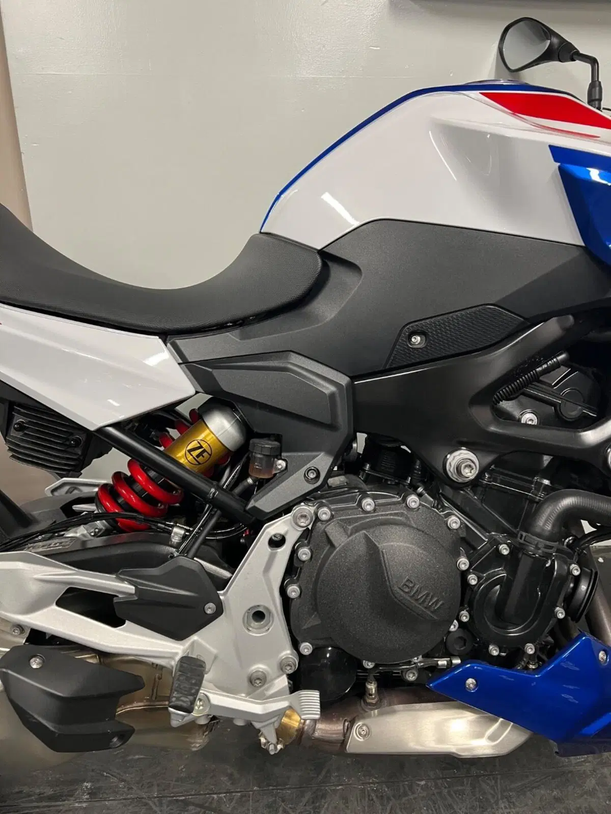 Bmw F 900 R (2021 - 24) (6)