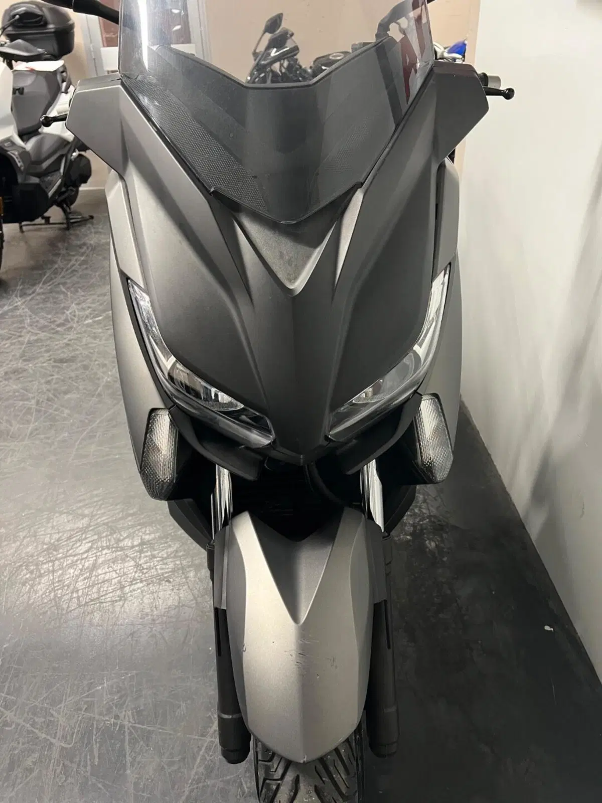Yamaha X-Max 400 ABS (2013 - 16) (3)