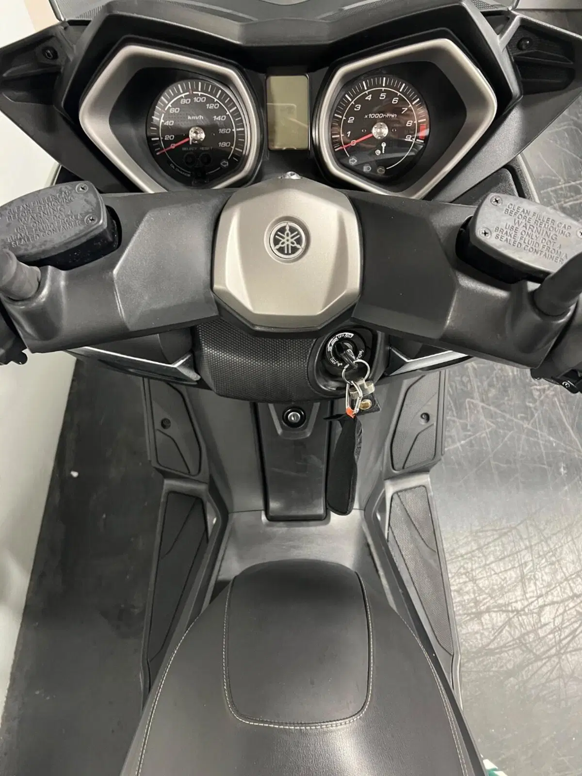 Yamaha X-Max 400 ABS (2013 - 16) (8)