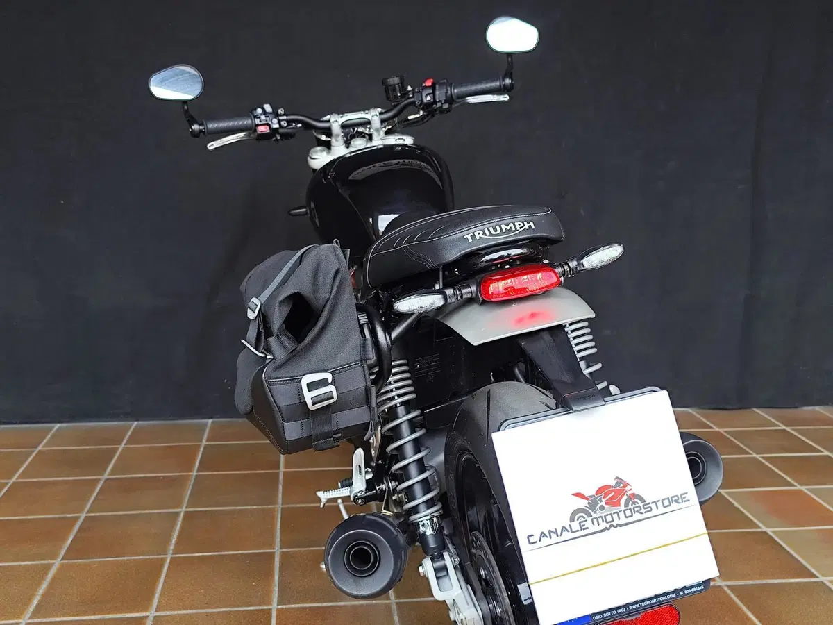 Triumph Speed Twin 1200 (2021 - 24) (4)