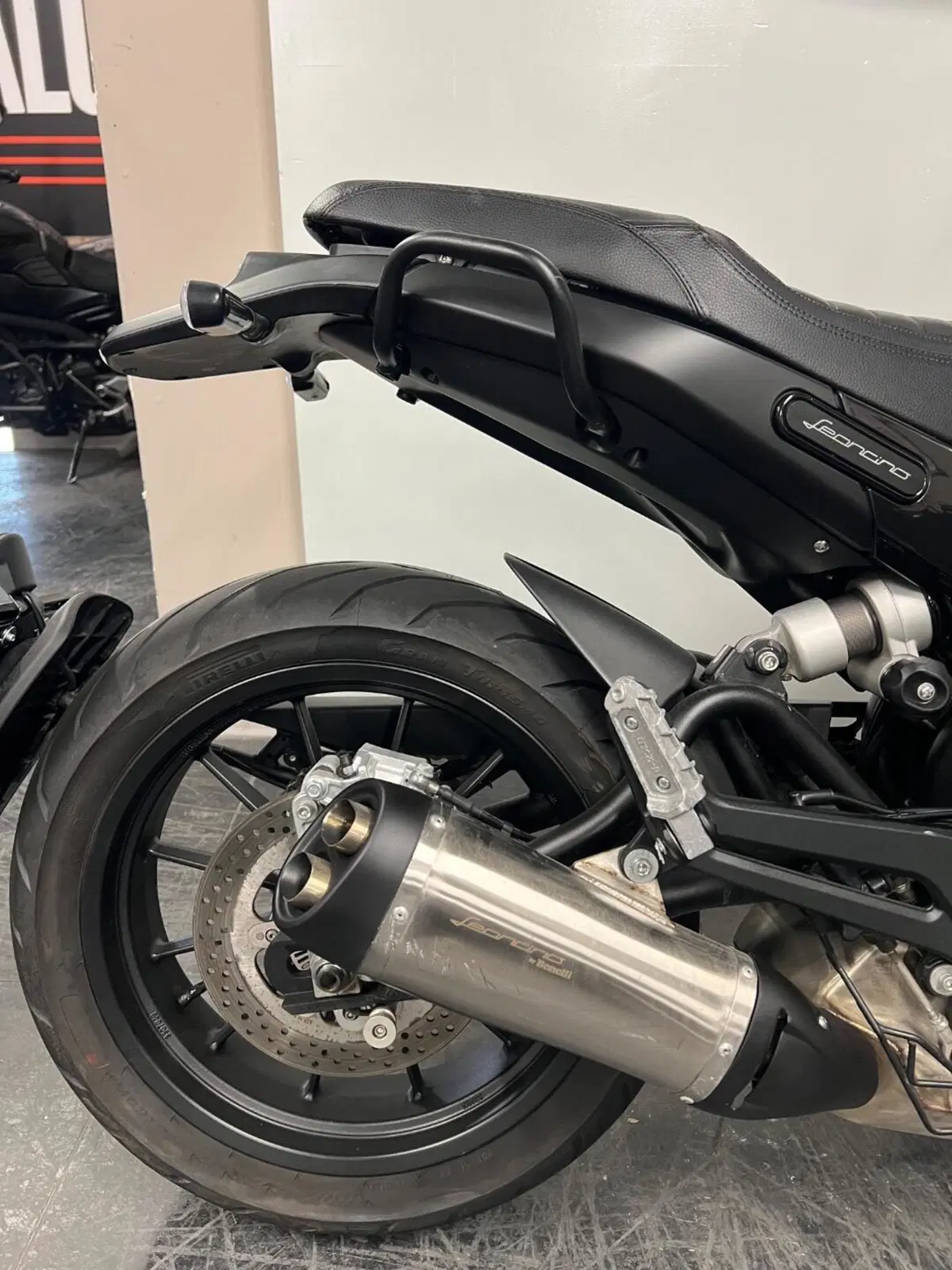 Benelli Leoncino 500 (2021 - 25) (5)