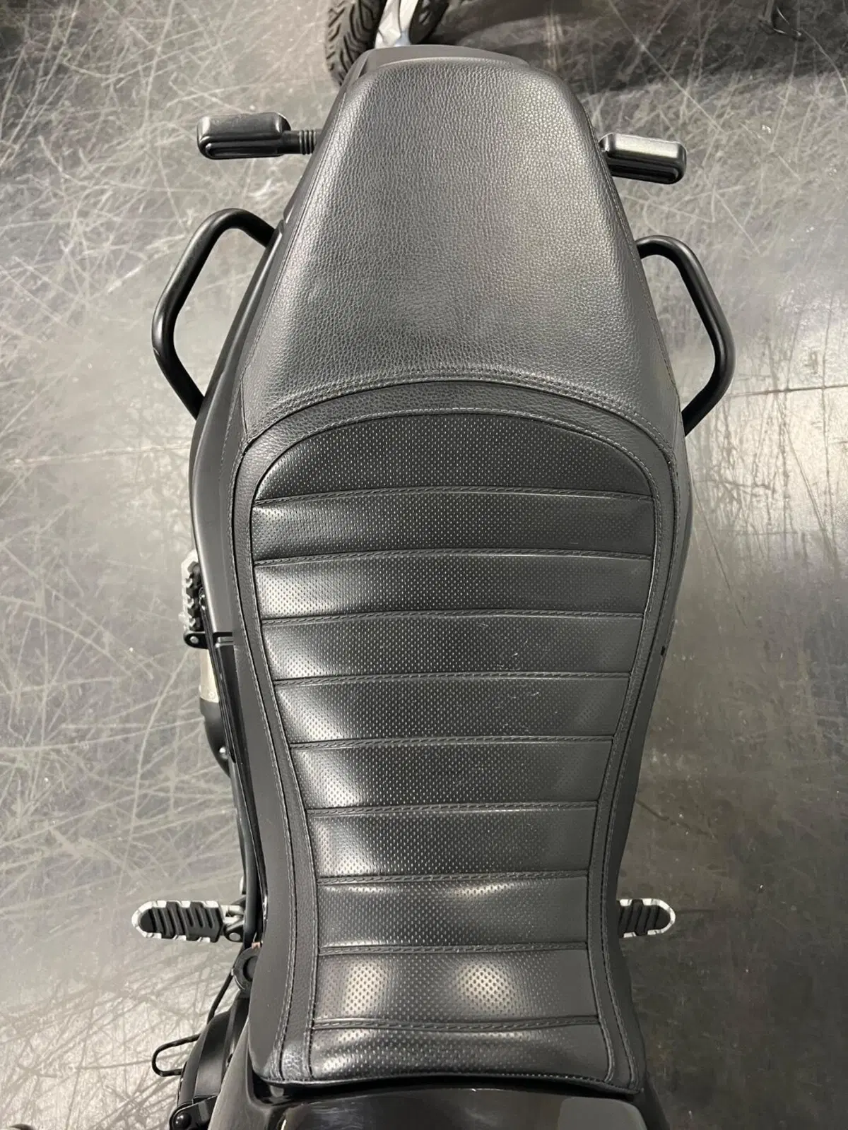 Benelli Leoncino 500 (2021 - 25) (8)