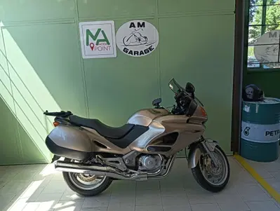Honda Deauville 650 (1998 - 01) usata