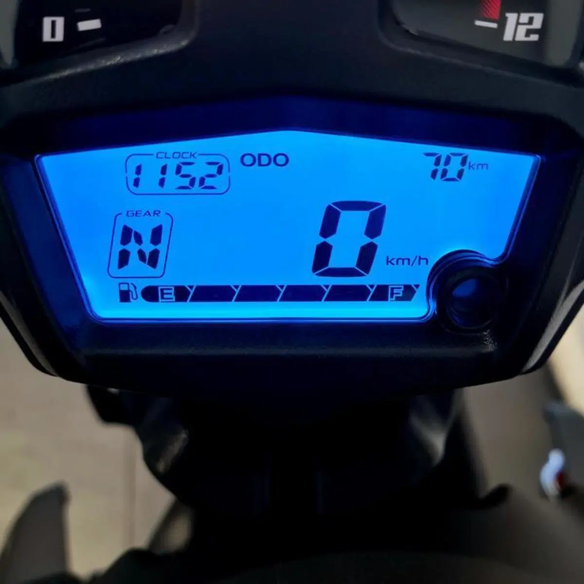 Kawasaki Vulcan S 650 SE ABS (2016) (5)