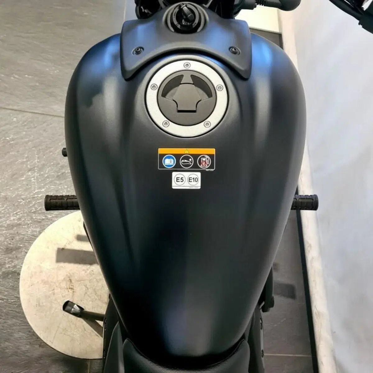 Kawasaki Vulcan S 650 SE ABS (2016) (6)