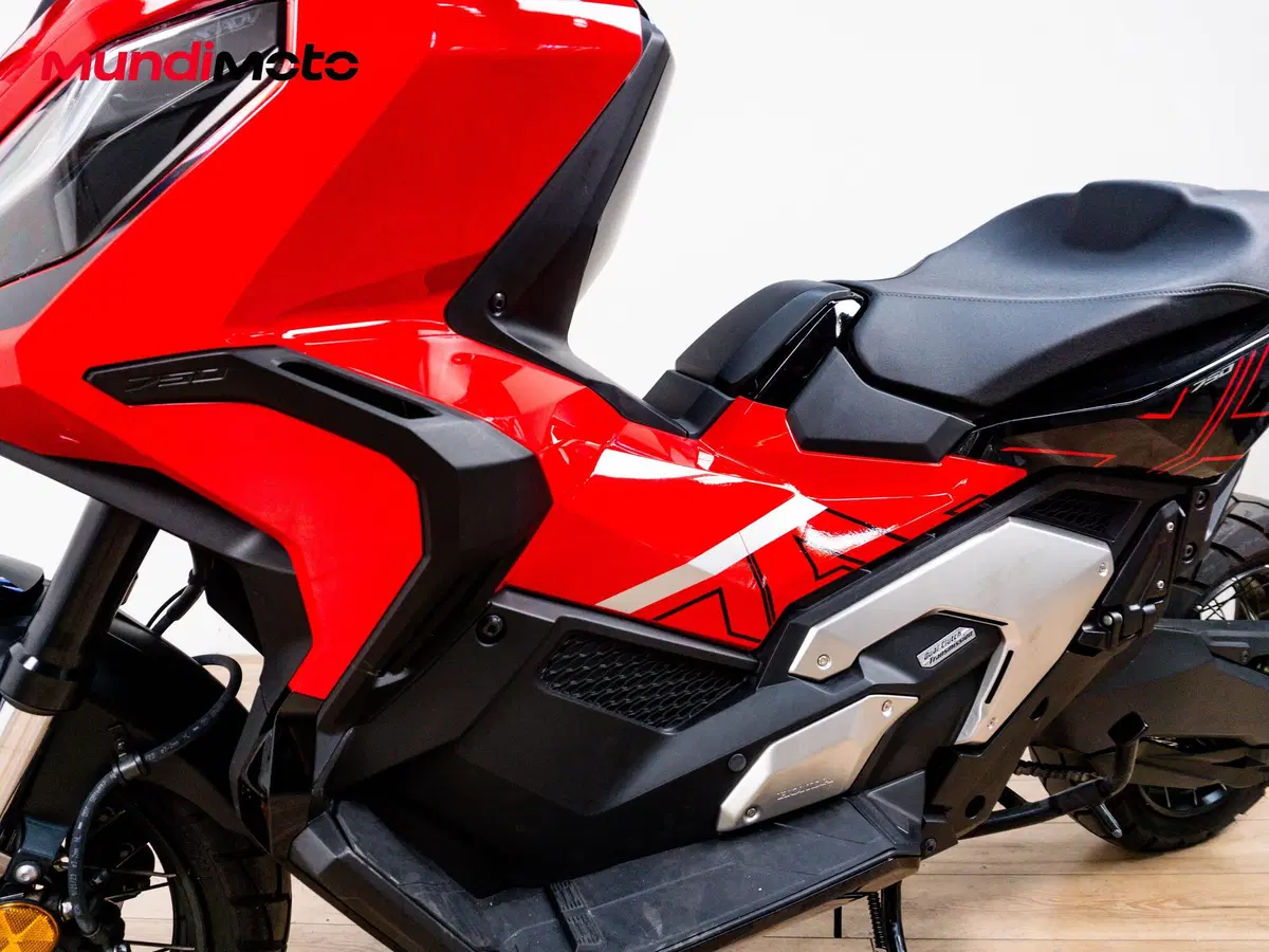Honda X-ADV 750 Gravel (2025 - 26) (9)