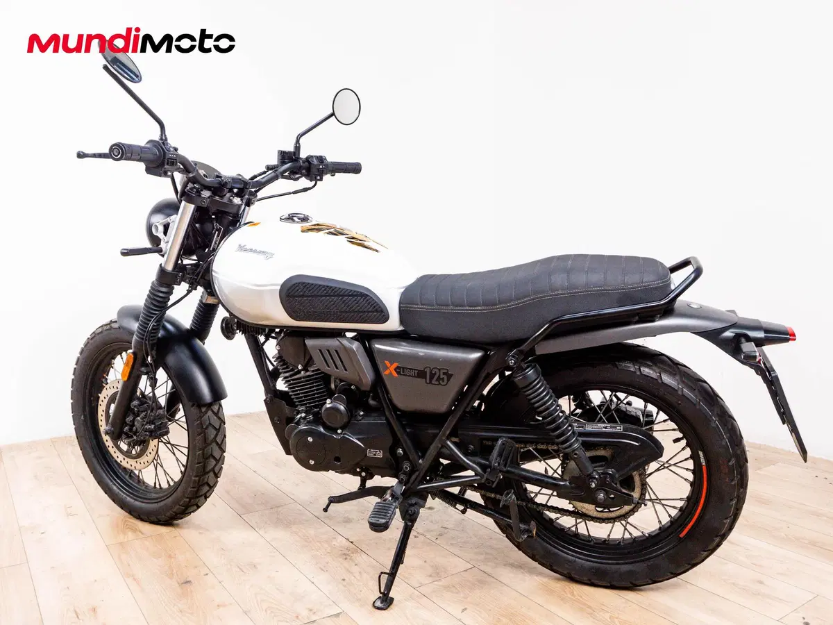 Keeway Motor X-Light 125 (2023 - 26) (7)