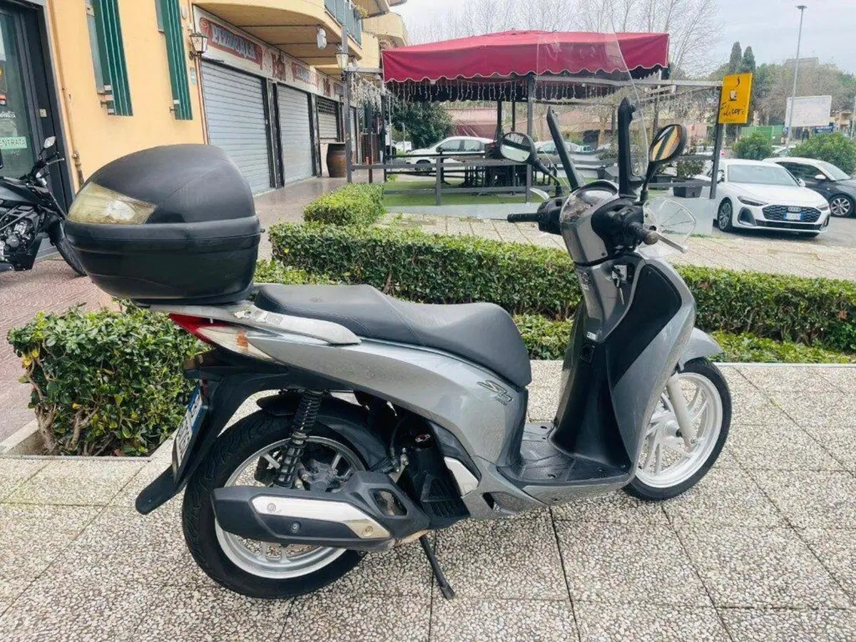 Honda SH 150i ABS (2013 - 16) (4)