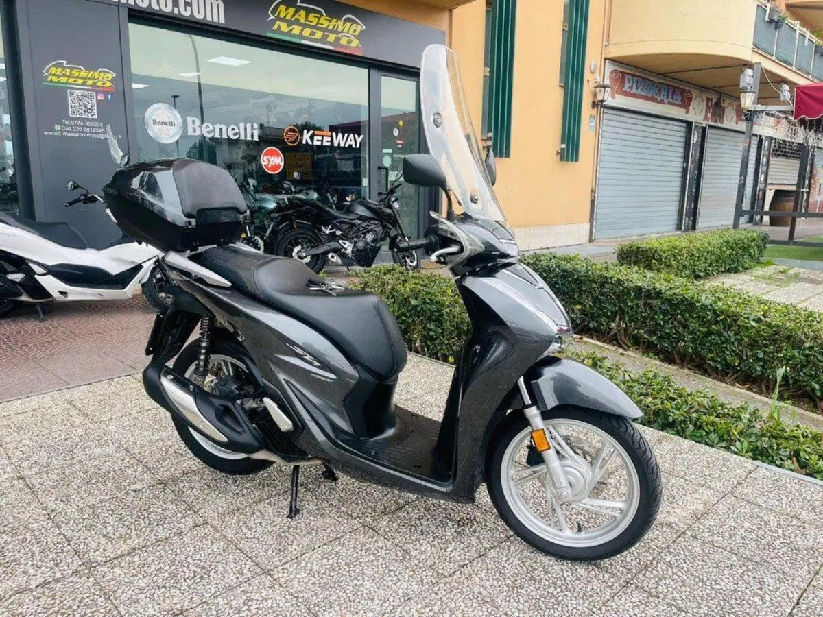 Honda SH 150i (2020 - 23) (6)