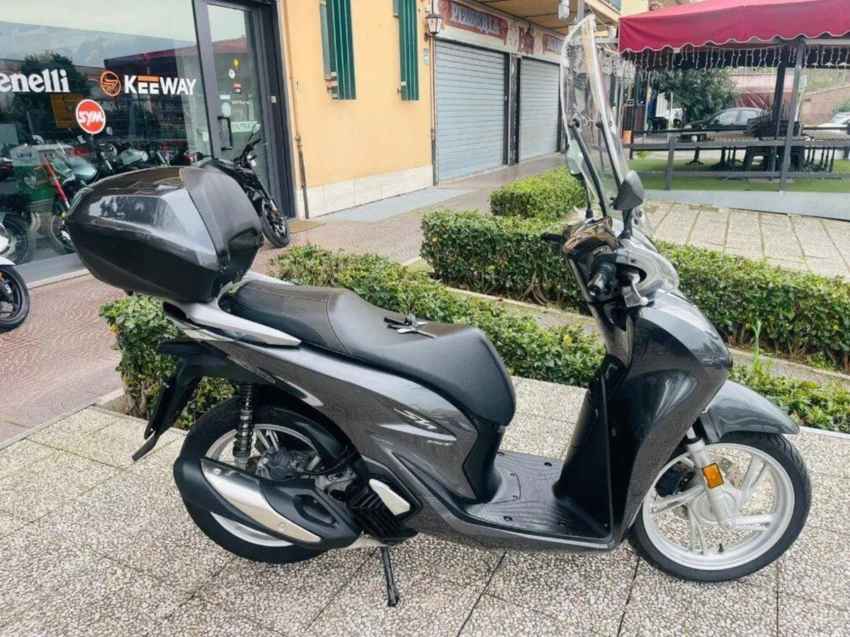 Honda SH 150i (2020 - 23) (2)
