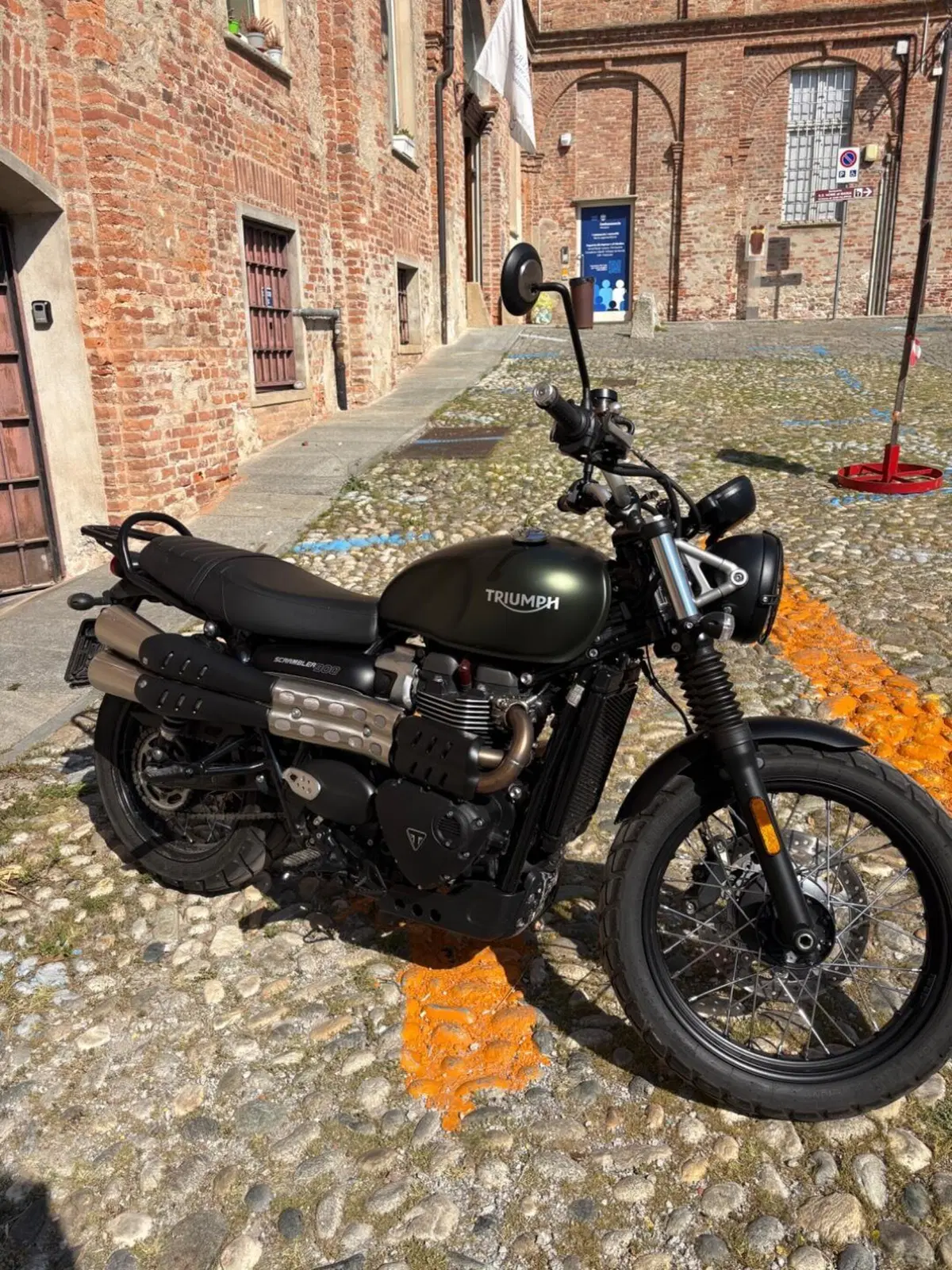 Triumph Scrambler 900 (2023 - 25)