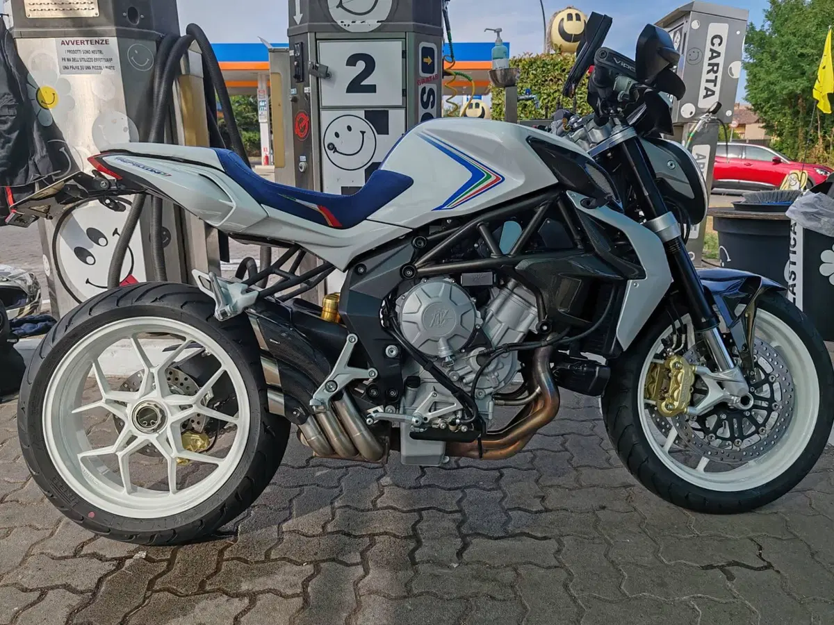 MV Agusta Brutale 800 EAS ABS (2012 - 15) (11)