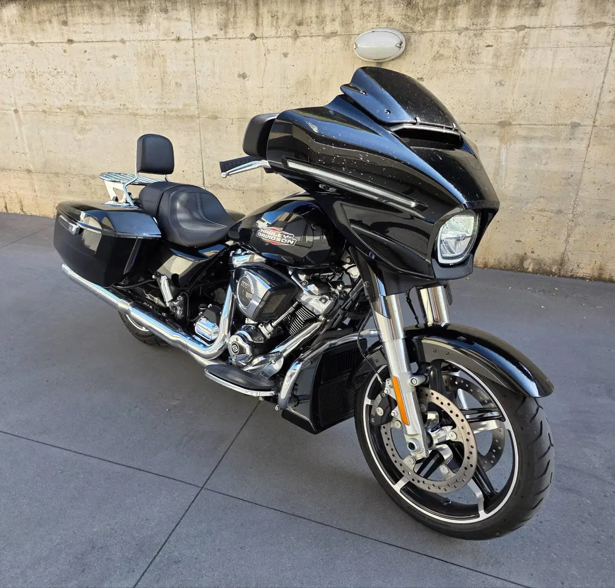 Harley-Davidson Street Glide (2024 - 26)