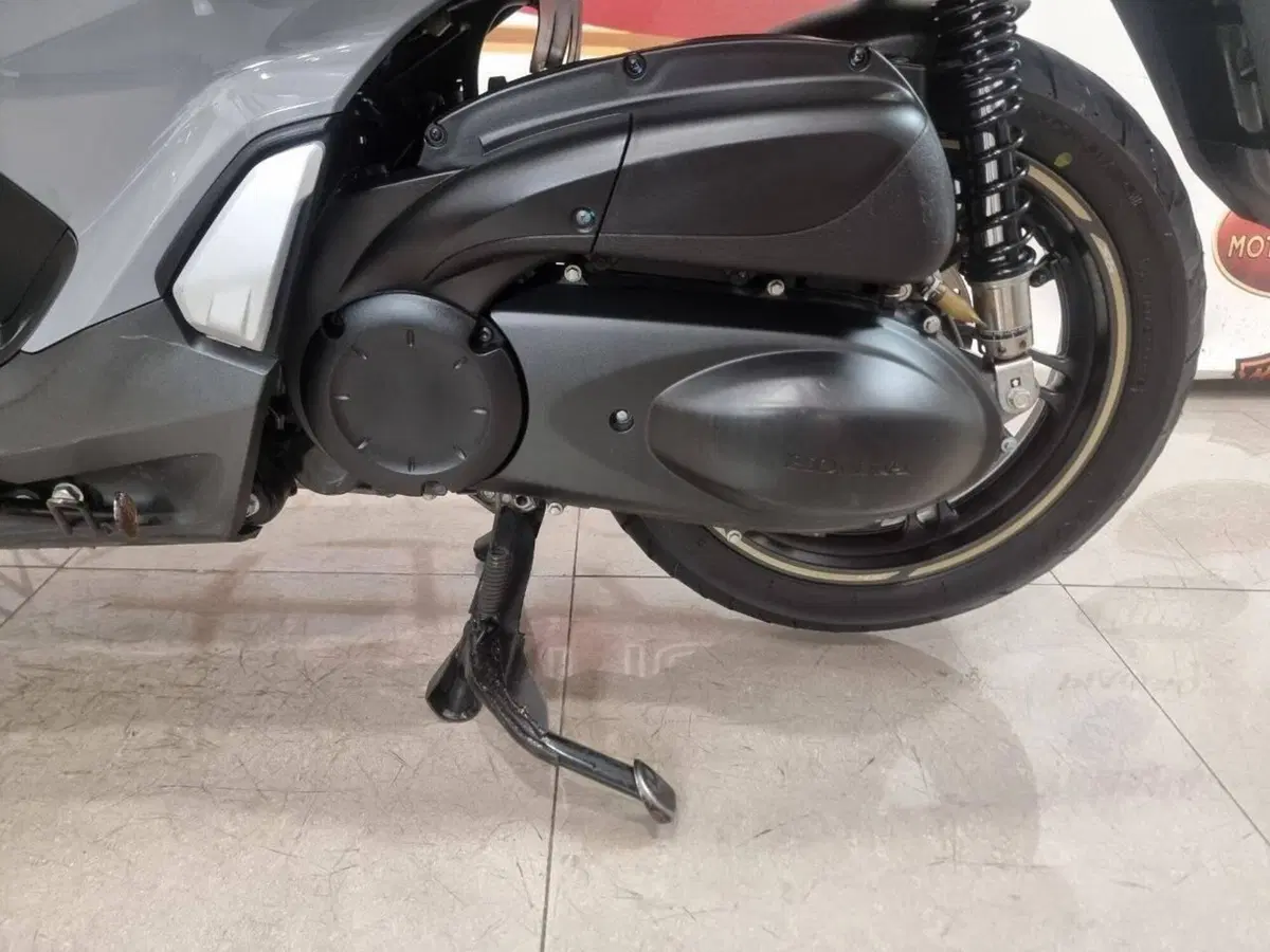 Honda SH 300 i Sport ABS (2018 - 20) (6)
