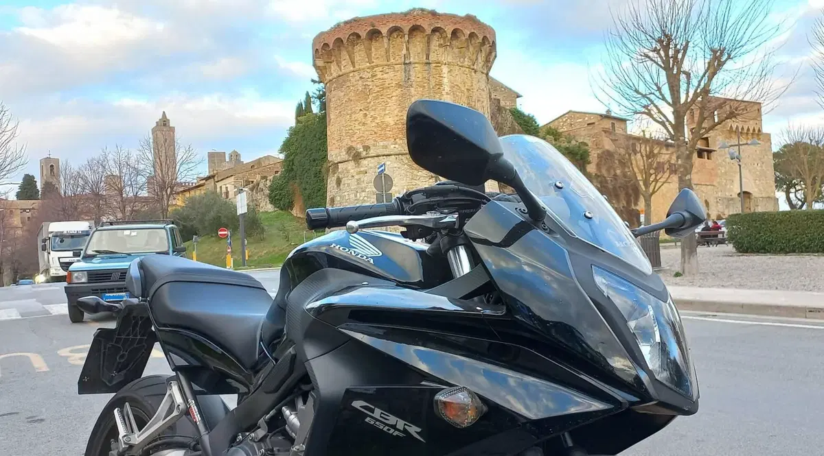 Honda CBR 650 F ABS (2014 - 17) (2)