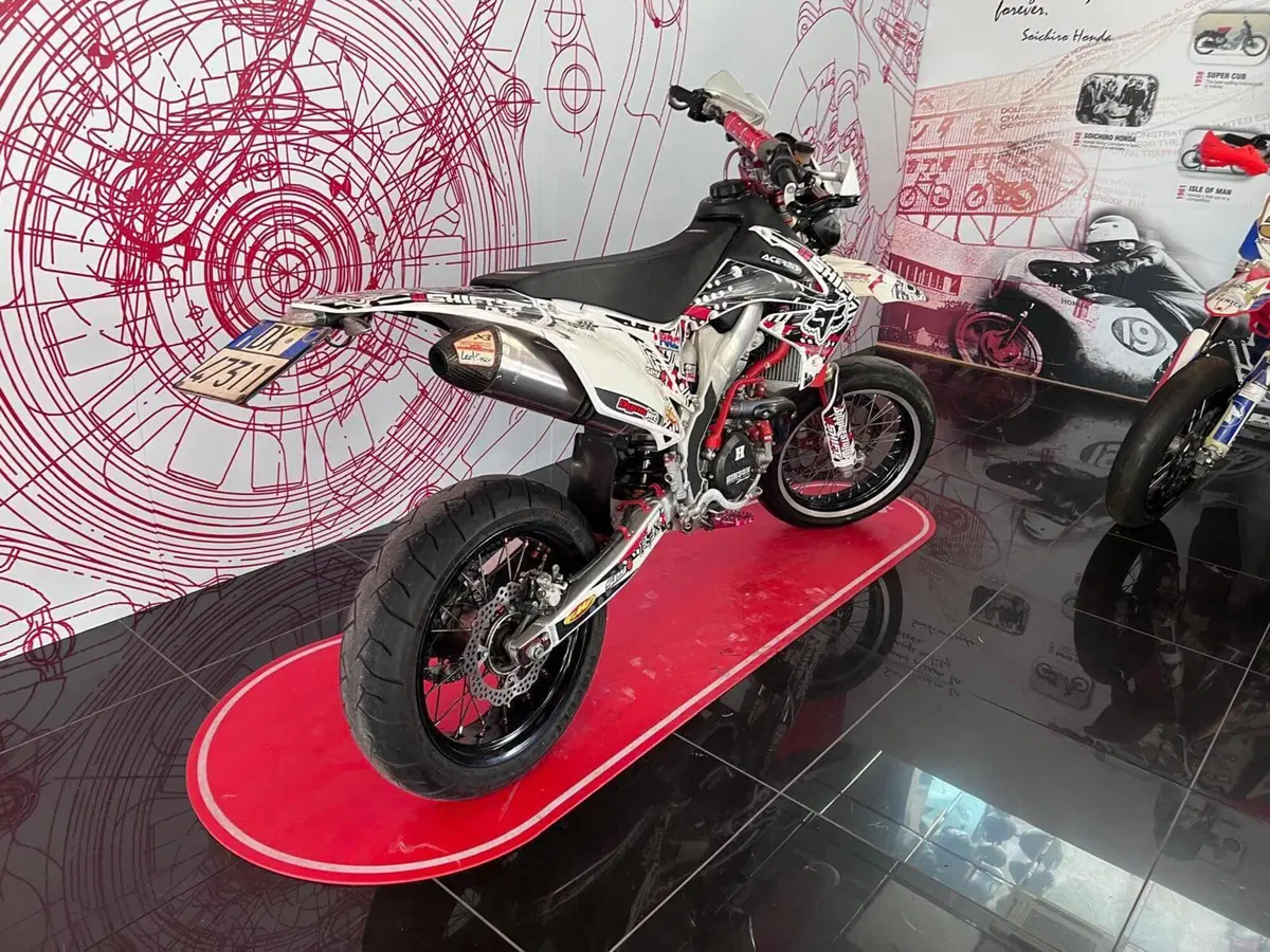 Honda CRF 450R (2013) (3)