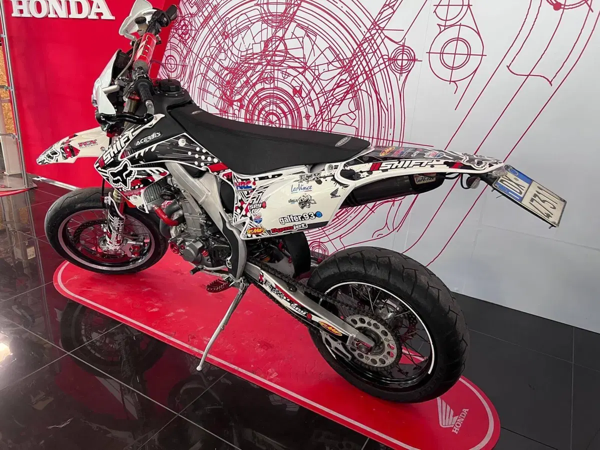 Honda CRF 450R (2013) (8)
