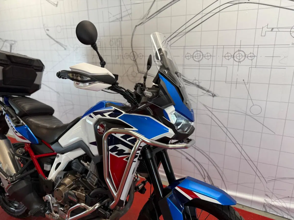 Honda Africa Twin CRF 1100L Urban DCT (2022 - 23) (8)