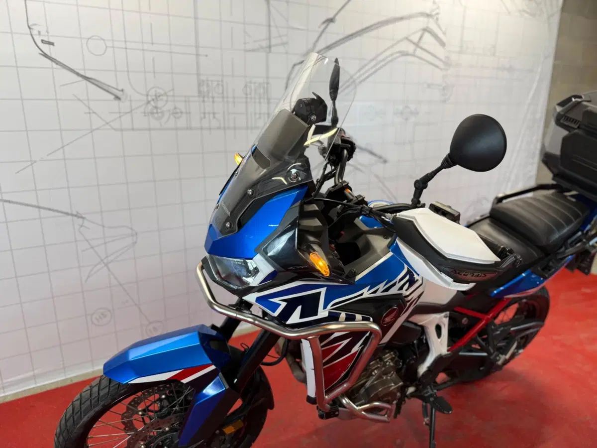 Honda Africa Twin CRF 1100L Urban DCT (2022 - 23) (13)