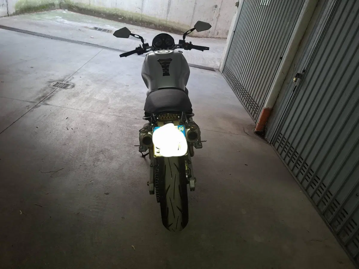 Ducati Monster 620 I.E. Dark (2002) (9)
