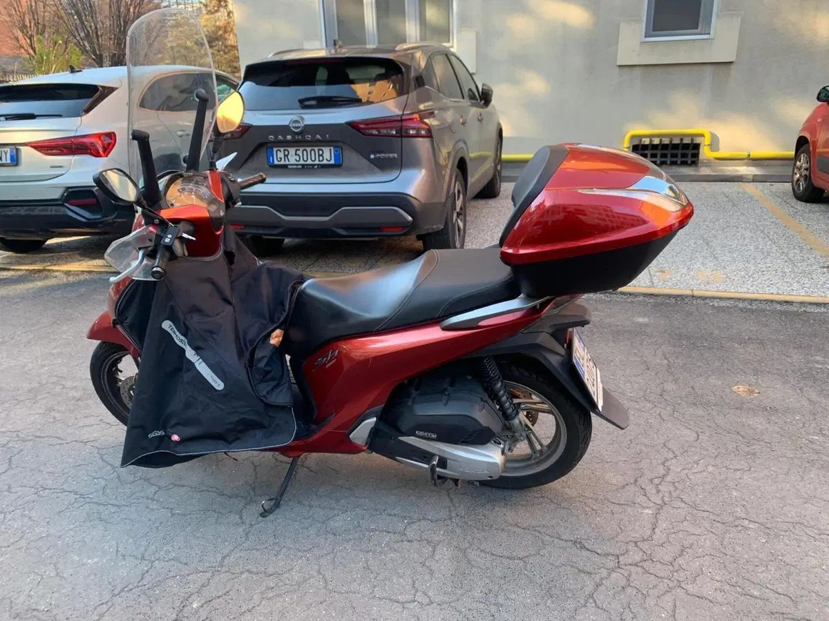 Honda SH 150i (2017 - 19) (2)