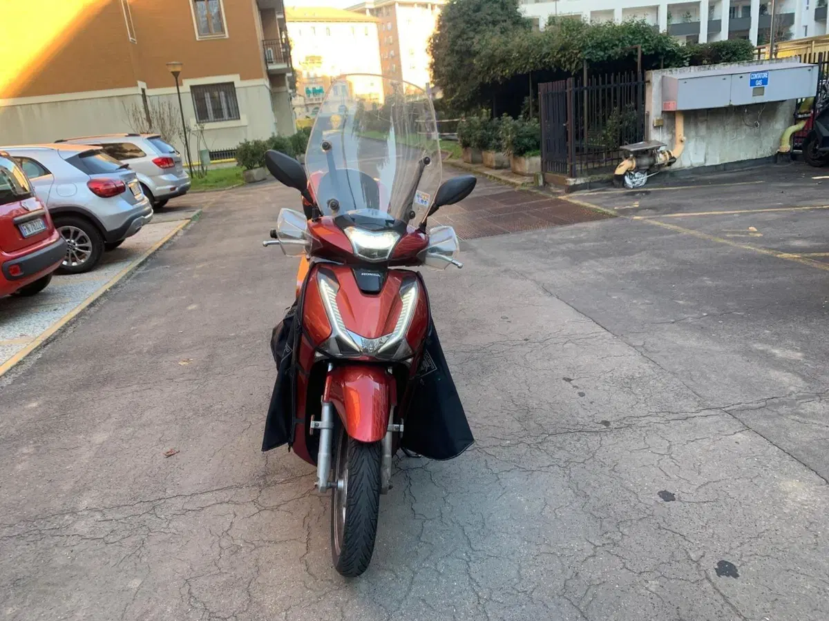 Honda SH 150i (2017 - 19) (4)