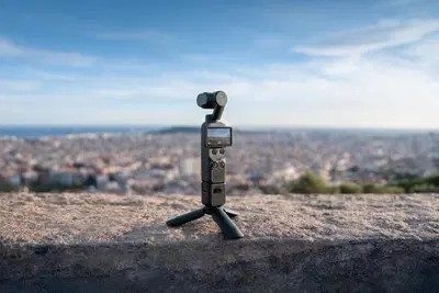 DJI Osmo Pocket 4: specifiche, disponibilit&agrave; e prezzi
