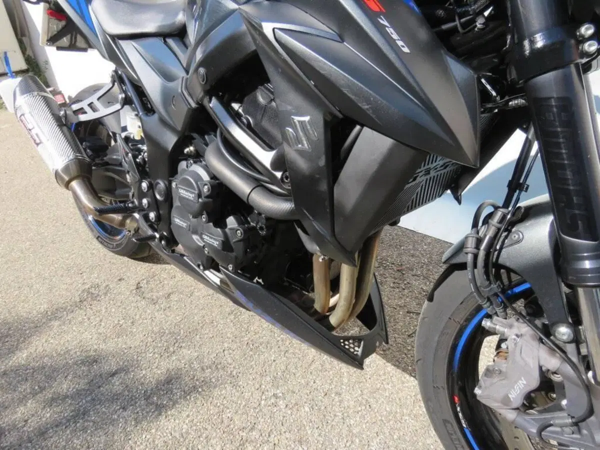 Suzuki GSX S 750 Yugen (2018 - 20) (9)