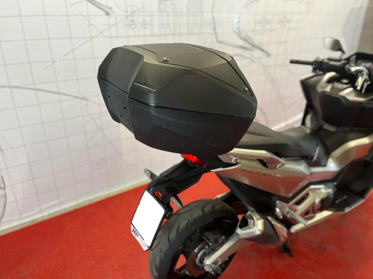 Honda Forza 750 DCT Urban (2021 - 24) (12)