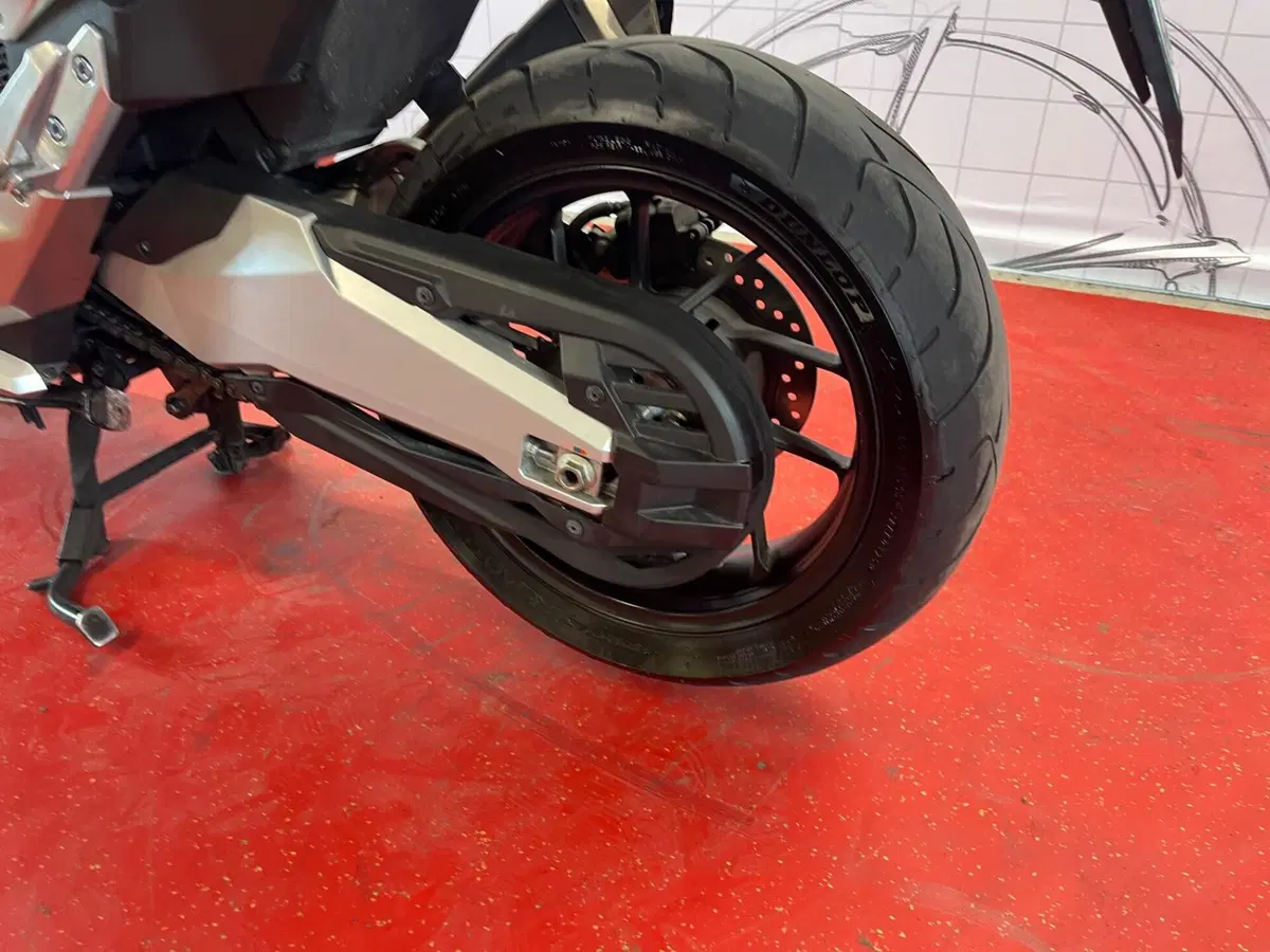 Honda Forza 750 DCT Urban (2021 - 24) (15)