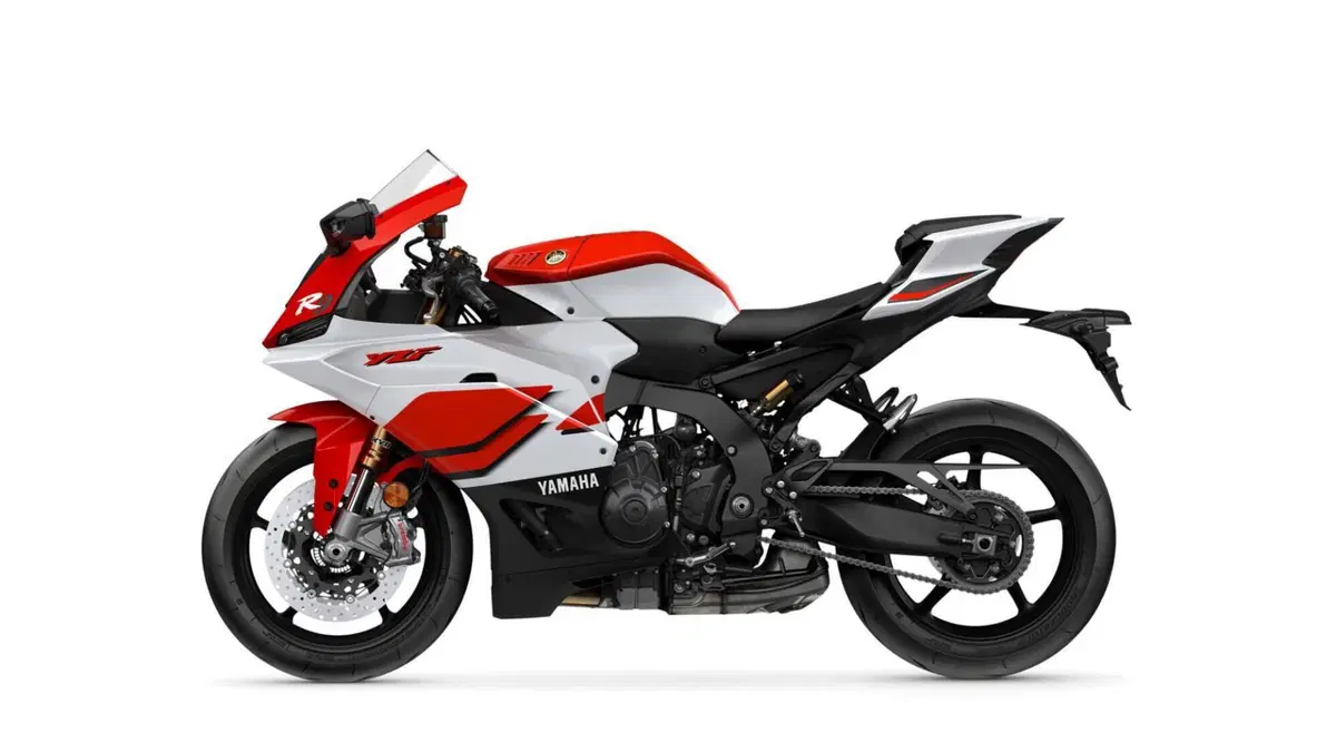 Yamaha YZF R9 70th (2026) (6)