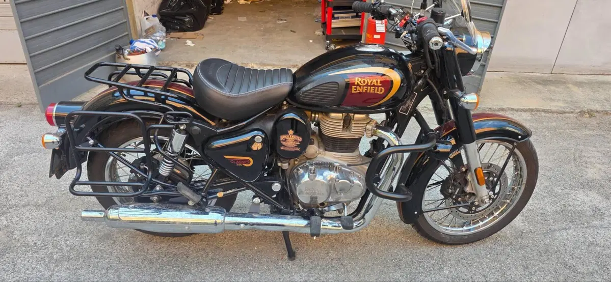 Royal Enfield Classic 350 (2021 - 26) (2)