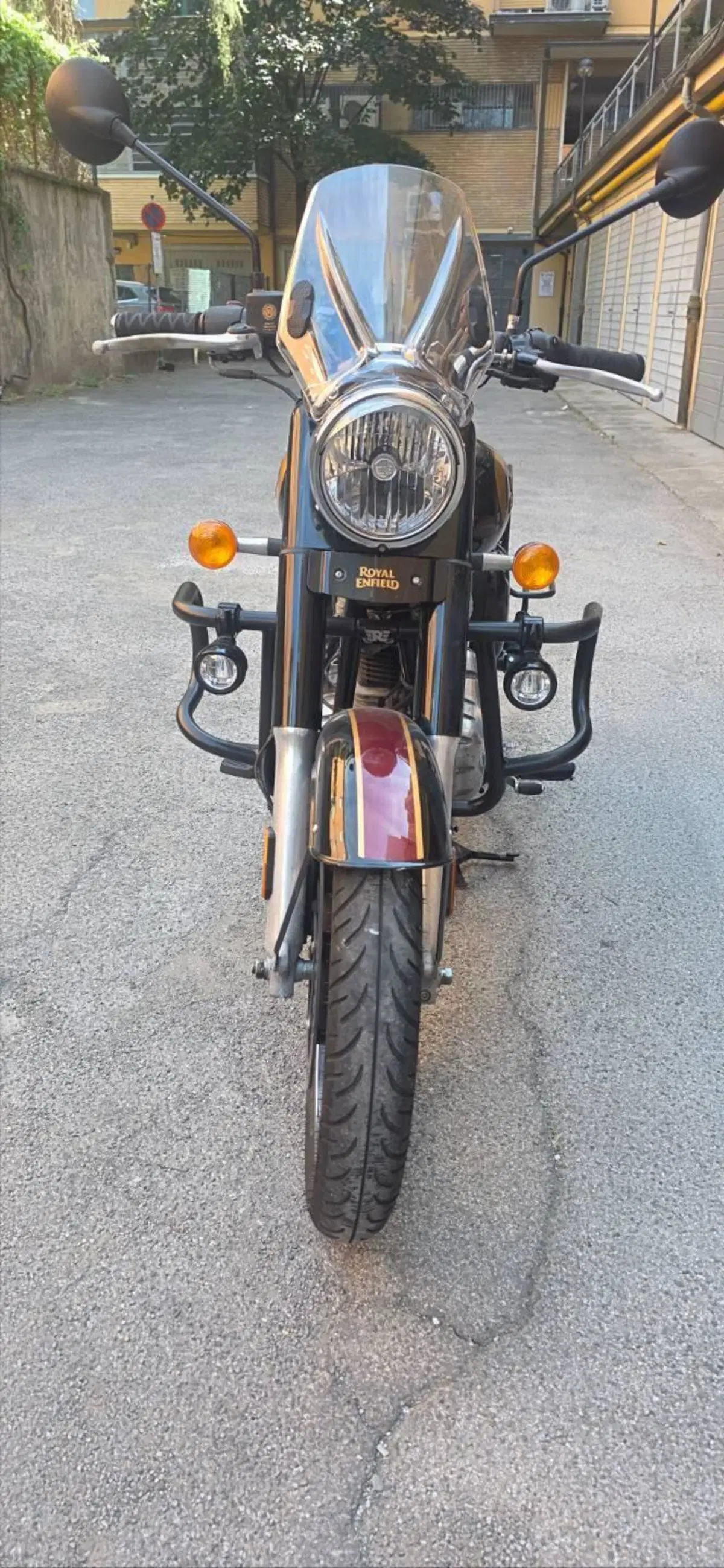 Royal Enfield Classic 350 (2021 - 26) (3)