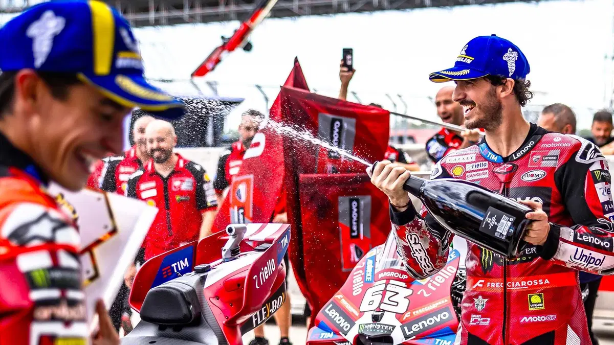 MotoGP 2026. GP di Ungheria a Balaton. Pecco Bagnaia: "Non giocherei mai a poker con Marc Marquez"