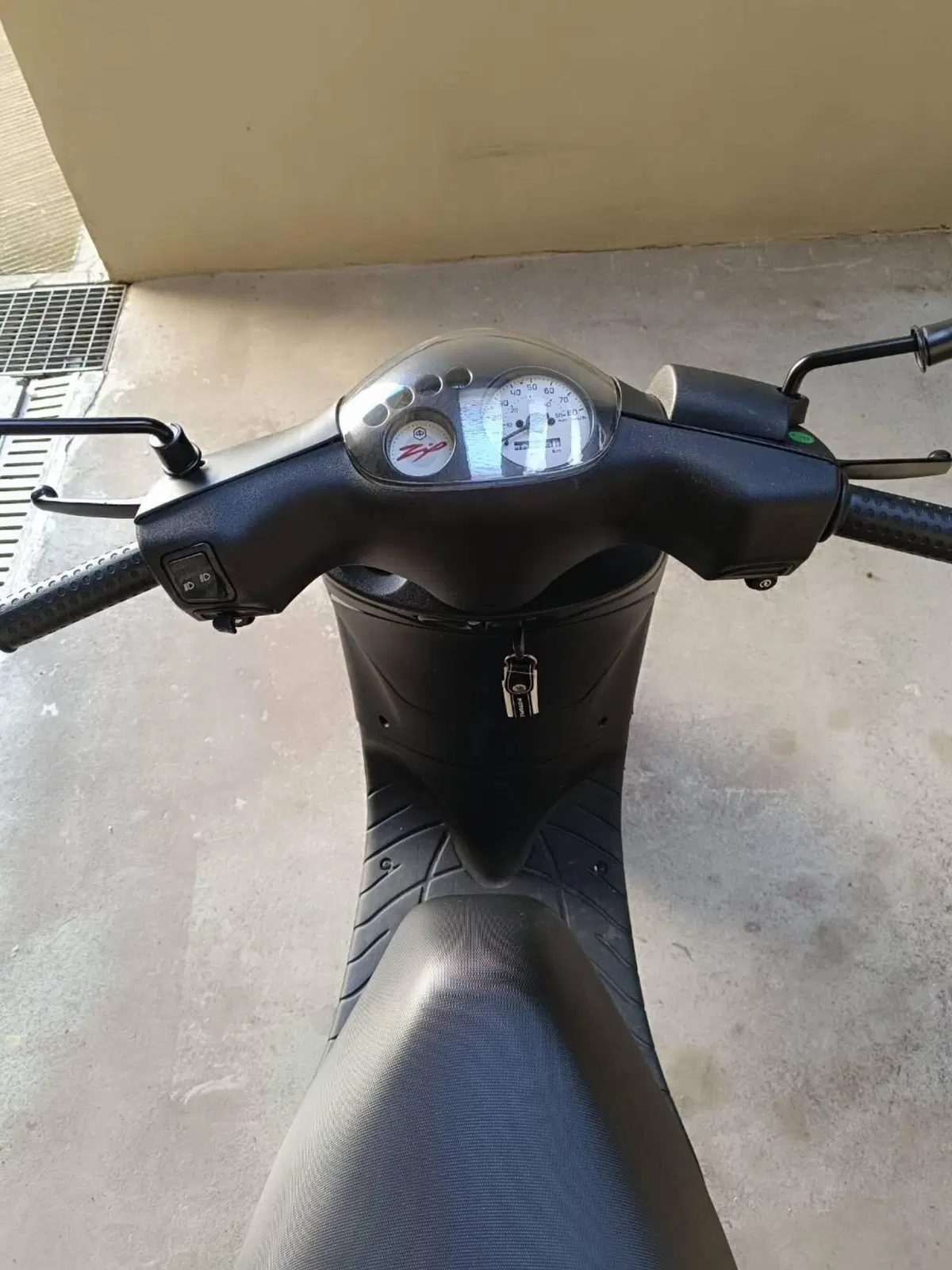 Piaggio Zip 50 4T (2021 - 25) (4)