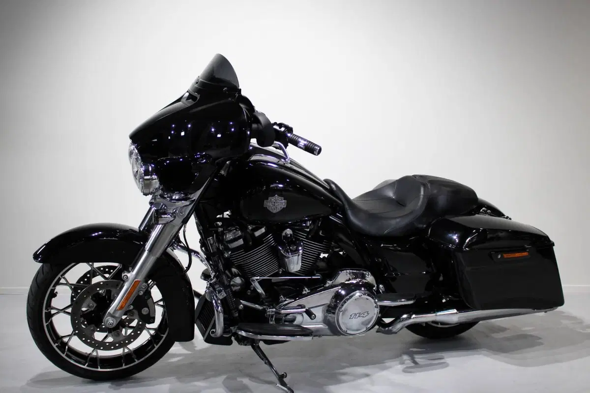 Harley-Davidson Street Glide Special (2021 - 23) (3)