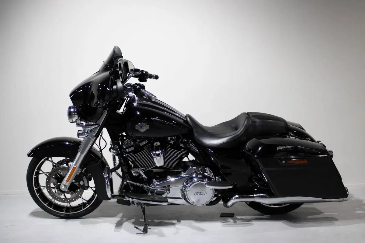 Harley-Davidson Street Glide Special (2021 - 23) (4)