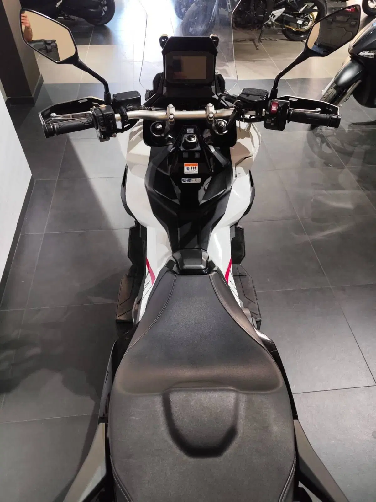Honda X-ADV 750 DCT (2021 - 24) (8)