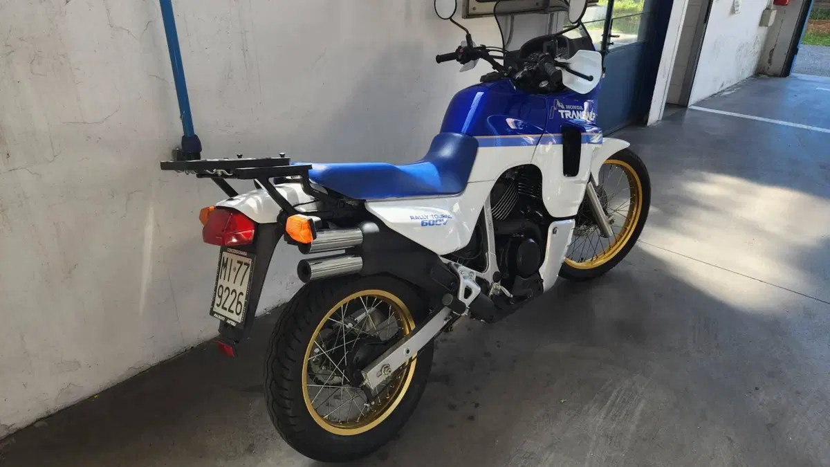 Honda transalp 600V (4)