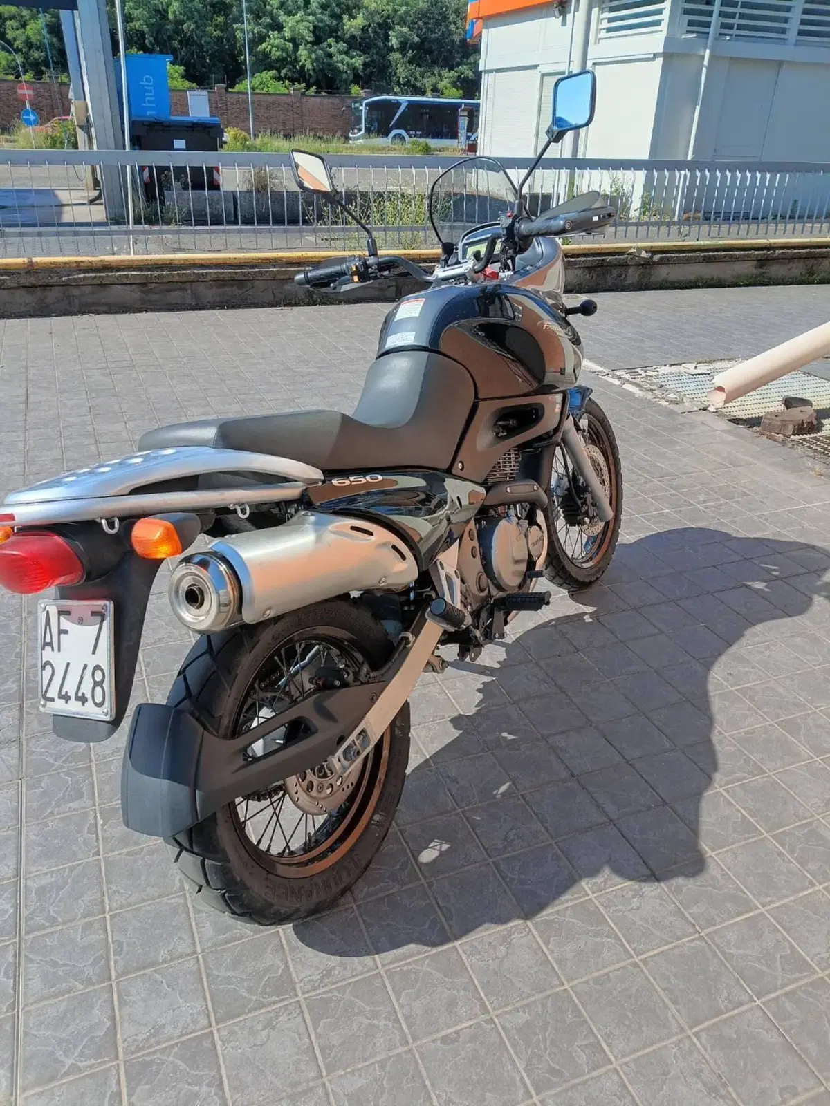Suzuki XF 650 Freewind (1997 - 03) (4)